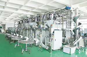 灌裝機成品調試車間